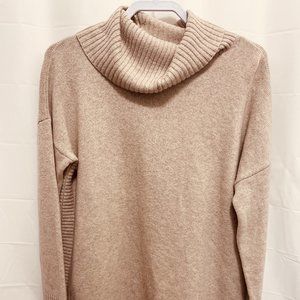 Vineyard Vines Cowl Neck Sweater Size M, Wheat, Merino/Cashmere Blend, Rib Seam